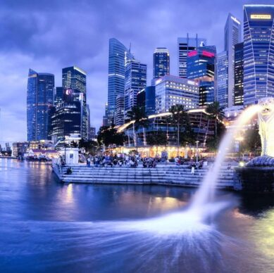 2025 0731 16 HK Year End Review 01