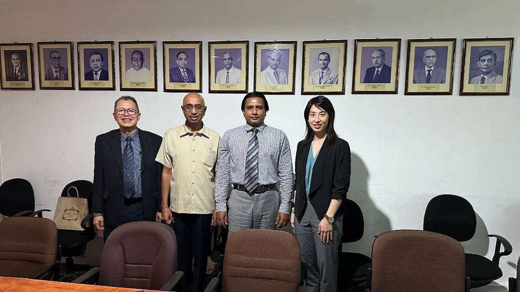 CACCI Secretariat meets with the FCCISL President Mr. Keerthi Gunawardane in Colombo