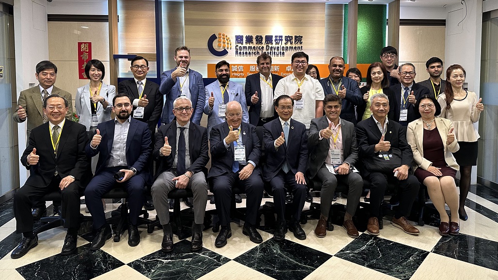 Courtesy Call on Commerce Development Research Institute